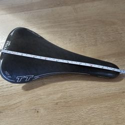 Sillín de fibra de Carbono 