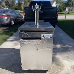 Avantco 3 Tap Kegerator