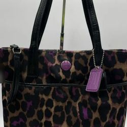 FOR SALE: Authentic Coach Tote Bag - N 11394-F25282