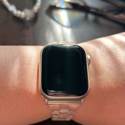 Apple Watch Series 7 - 41MM
