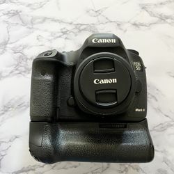 Canon EOS 5D Mark 3  | 2012 | Black 