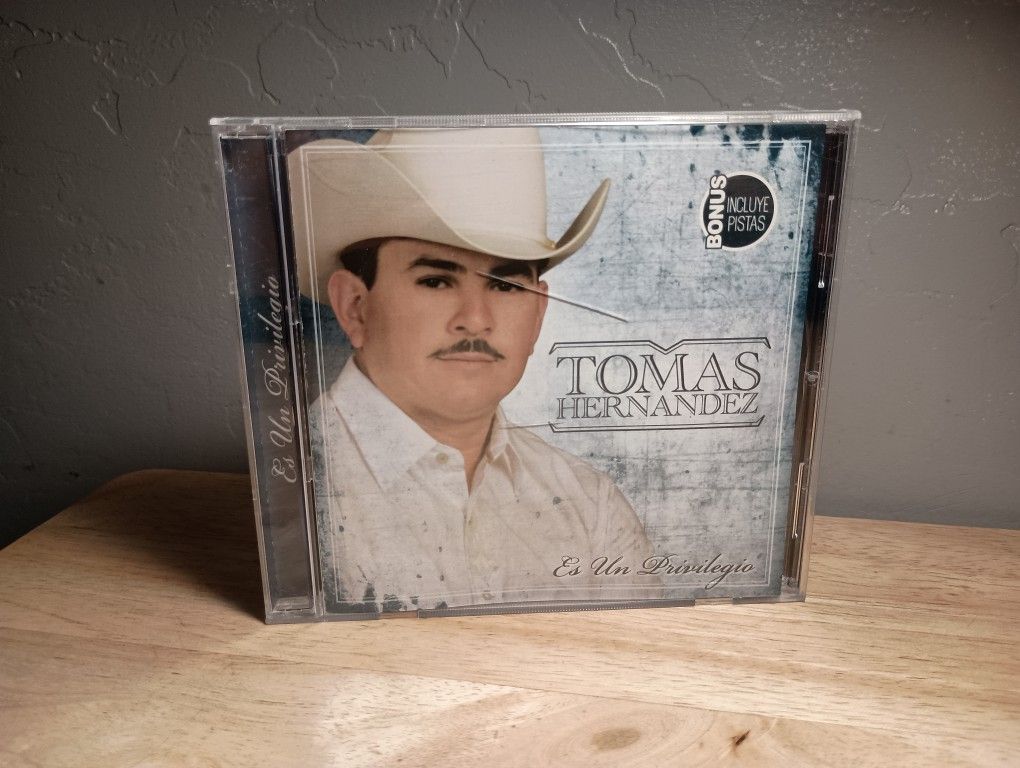 Tomás Hernández CD Es Un Privilegio (Incluye Pistas)