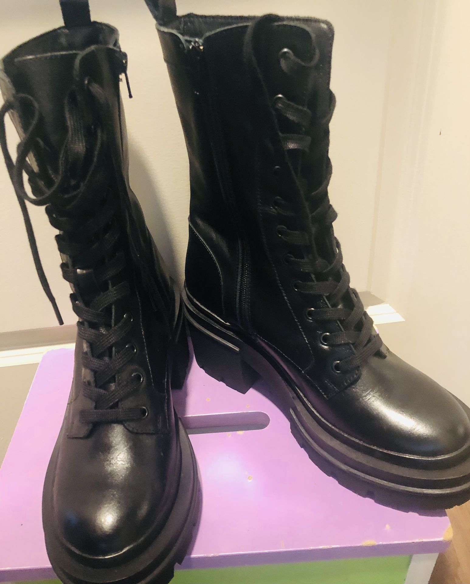 Steve Madden Womens Size 10 Matryx Side Zip Block Heel Combat & Lace-up Boots
