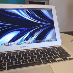 Apple MacBook Air 11" Intel  Charger Included