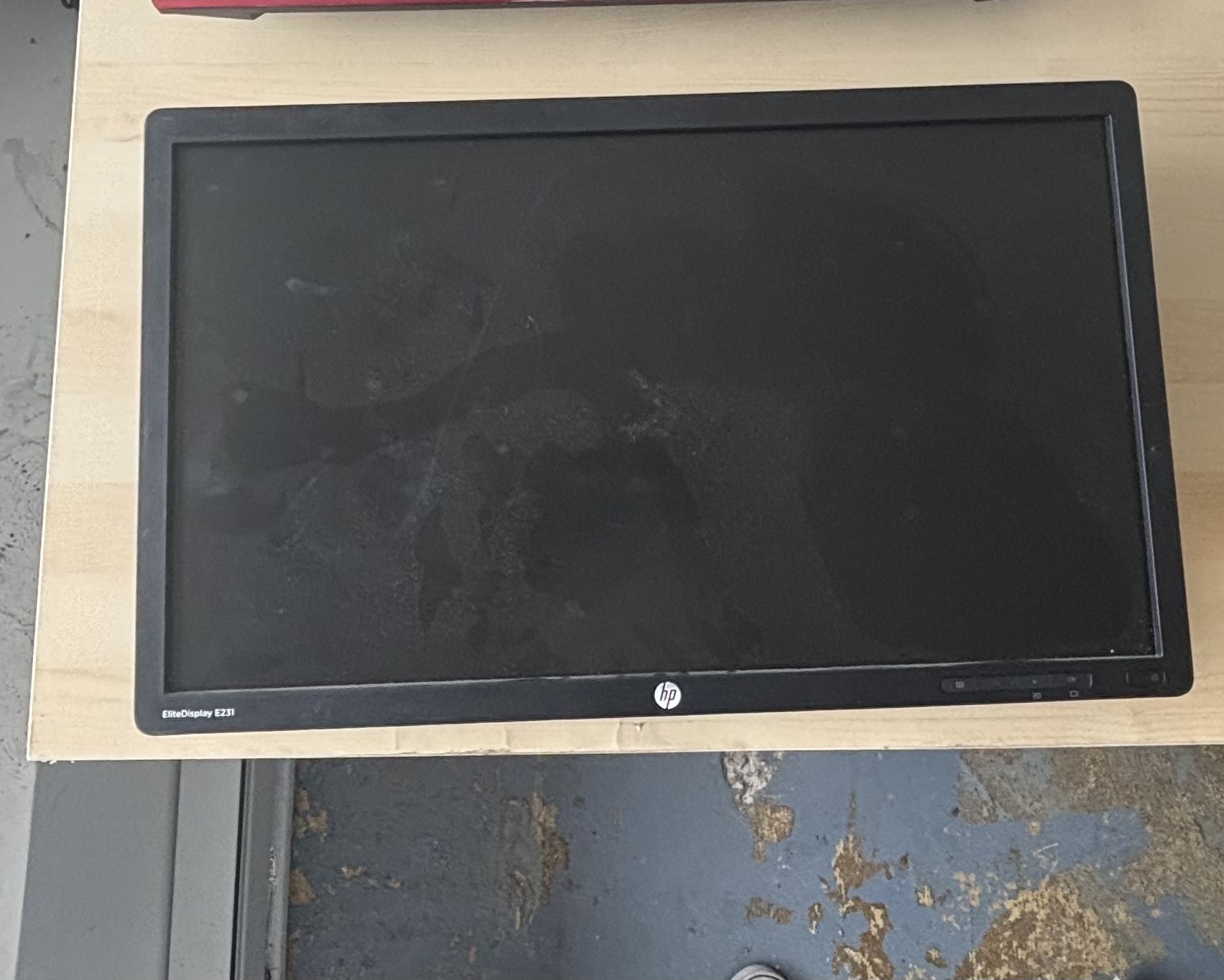 HP EliteDisplay E231 23” Monitor