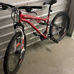 DynaCraft Mountain Bike