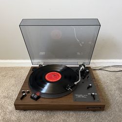 Realistic LAB-400 Vintage Record Player Turntable