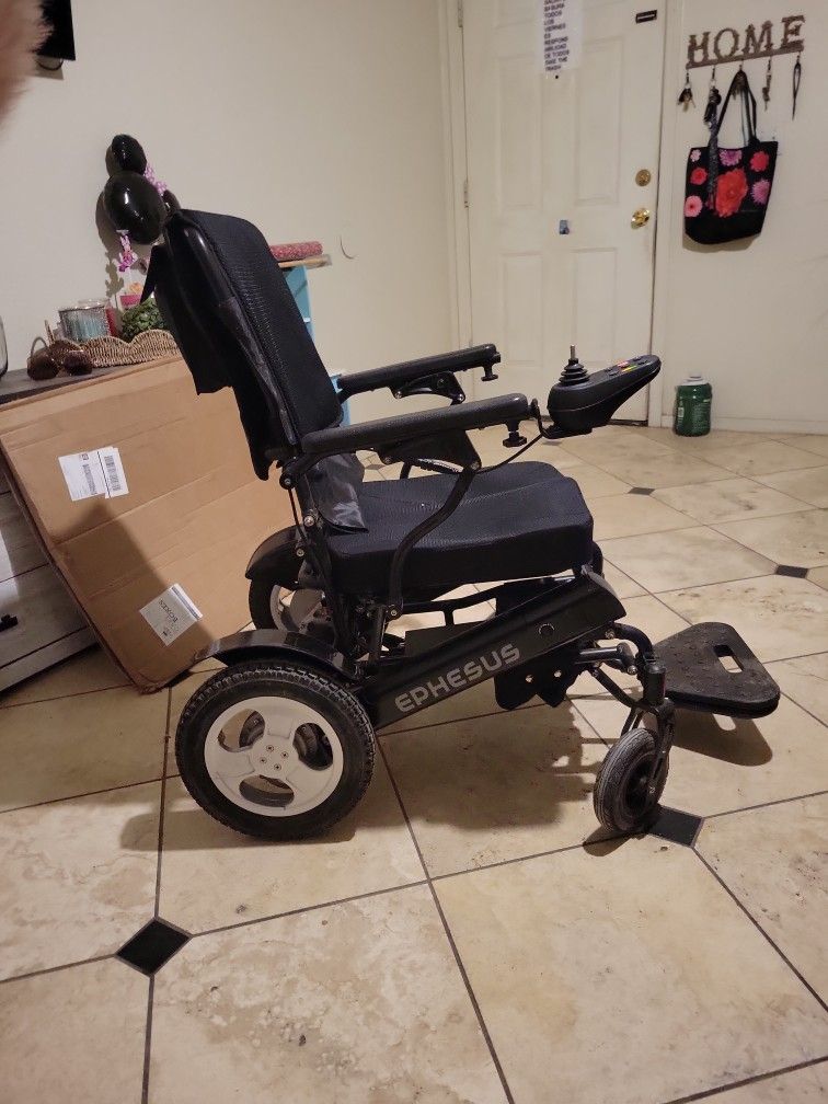 Electric Wheelchair