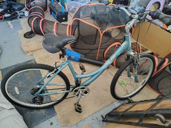 Diamondback women's bike