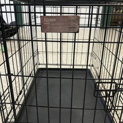 Medium Dog Crate Size 24.8” x 17.9” x 19.5”
