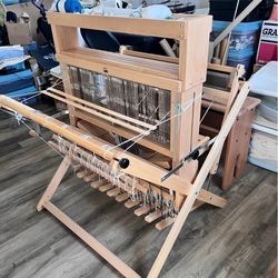 Schacht 8 Shaft Baby Wolf Loom Weaving Machine
