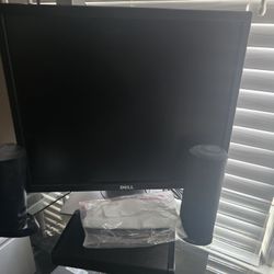 3 Dell Monitors 