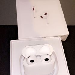 AirPod Gen 3