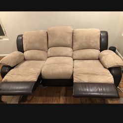 Double Recliner Couch 