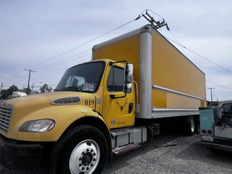 2013 Freightliner M2