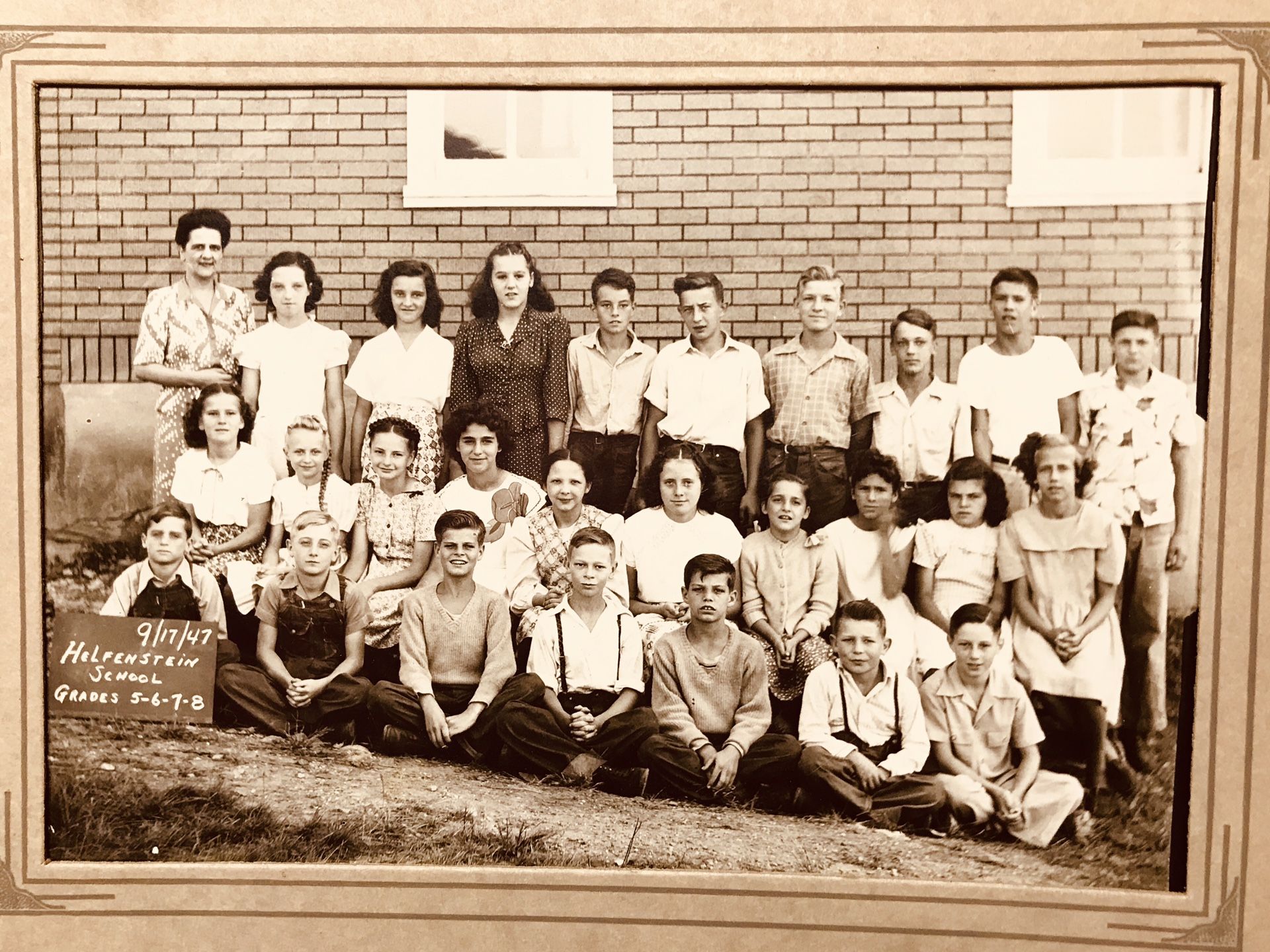 Helfenstein 1947 Middle School Picture