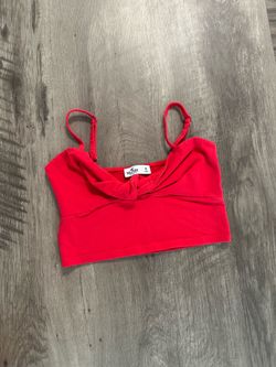 Hollister red knot front crop tank top with adjustable spaghetti straps. Size M