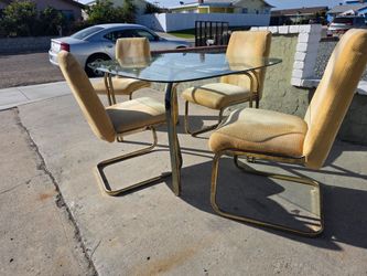 Mid Century Dining room table and chairs