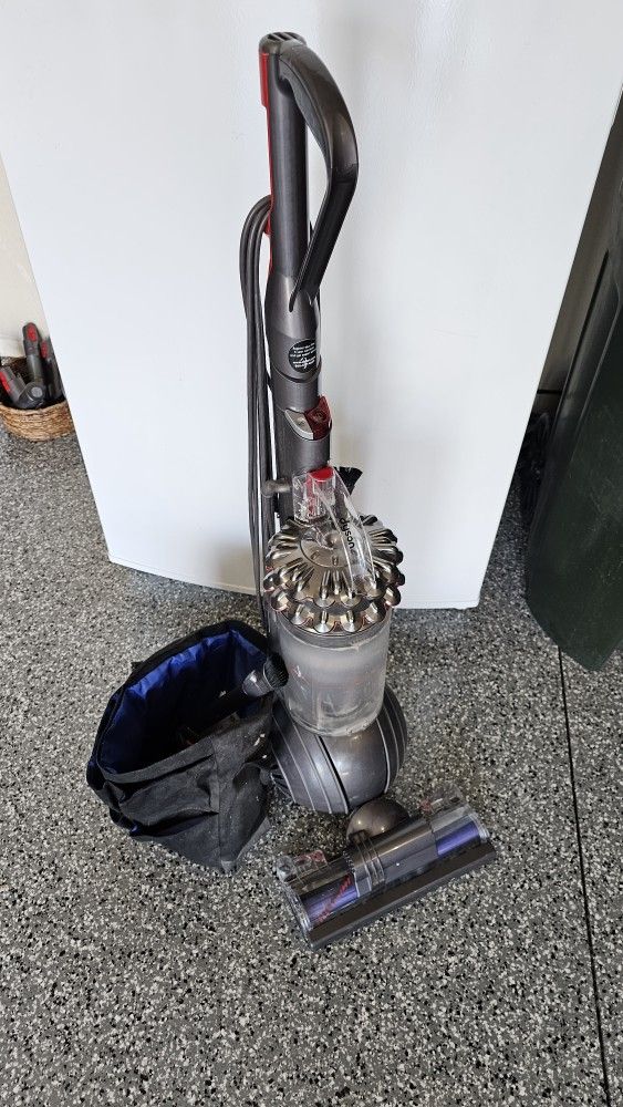 Dyson Vacuum Cleaner