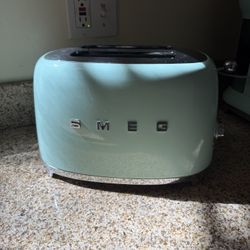 Smeg Turquoise Toaster 