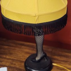 Vintage Chrismas Story  Leg Lamp 
