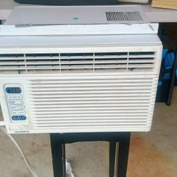 GoldStar Ac Unit