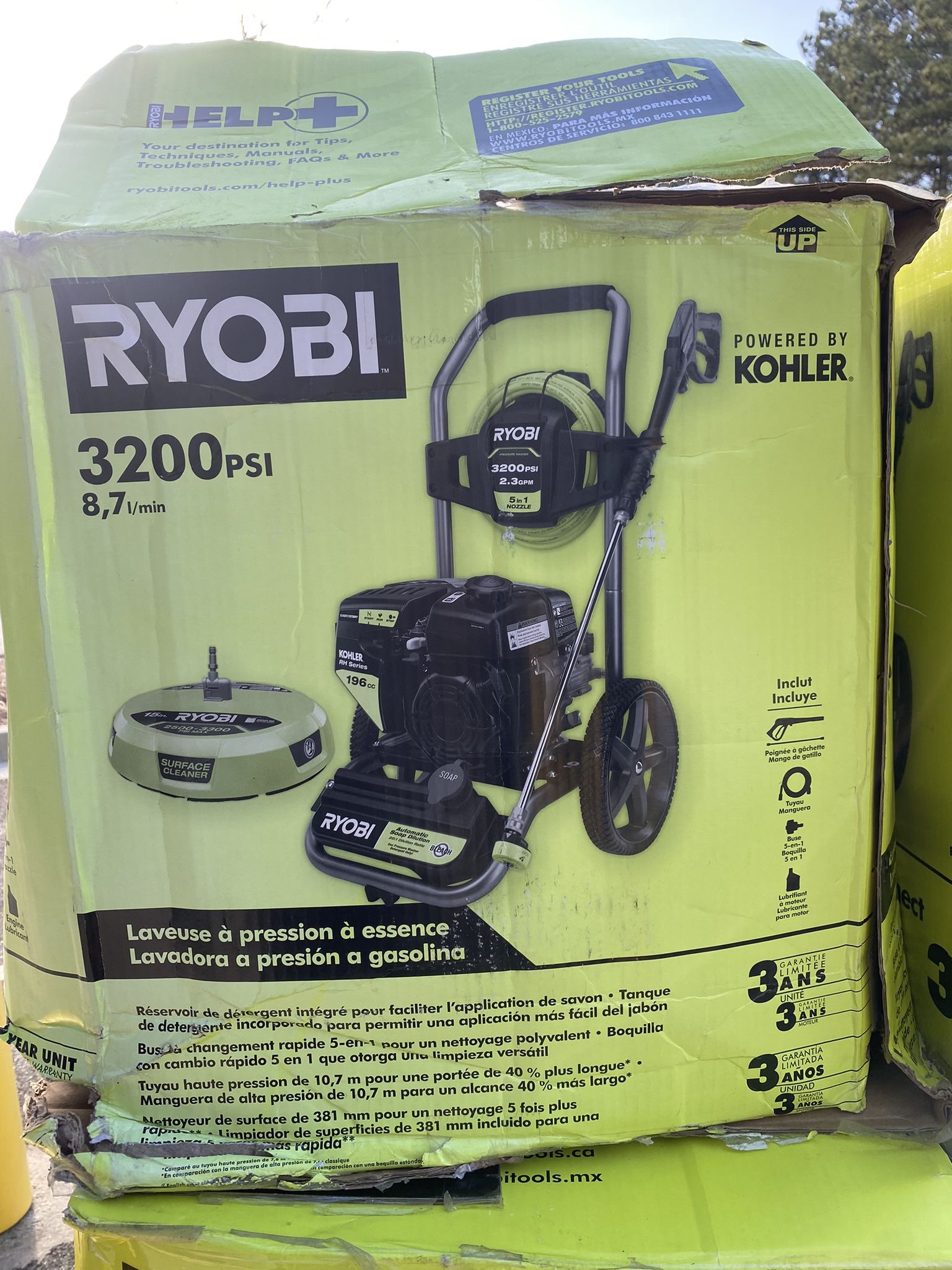 3100 PS| 2.3 GPM Honda Gas Pressure Washer and 15 in. Surface Cleaner