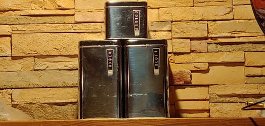 VINTAGE 1950s LINCOLN BEAUTYWARE KITCHEN CANNISTERS