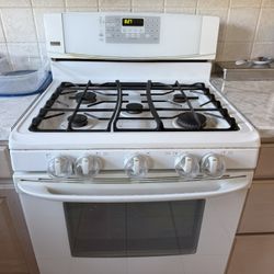 Stove / Oven