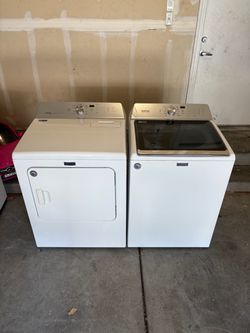 Maytag Washer/Dryer Set!