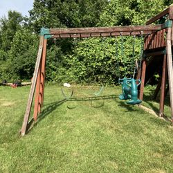 Free Swing Set