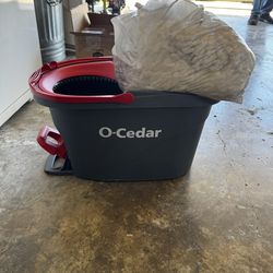 O-Cedar Mop With Mop Head Refills