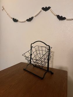 SMALL FRUIT/SNACK BASKET