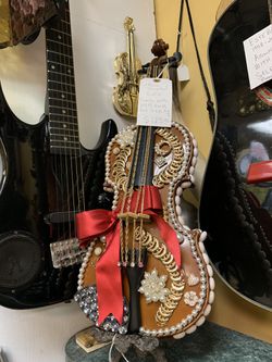 Decorated violin with bow