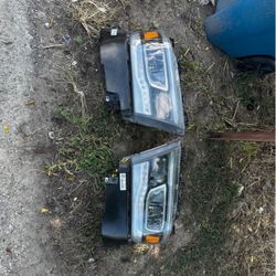 2020 ram 1500 headlight 