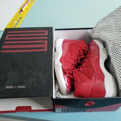 Jordan Retro 11s