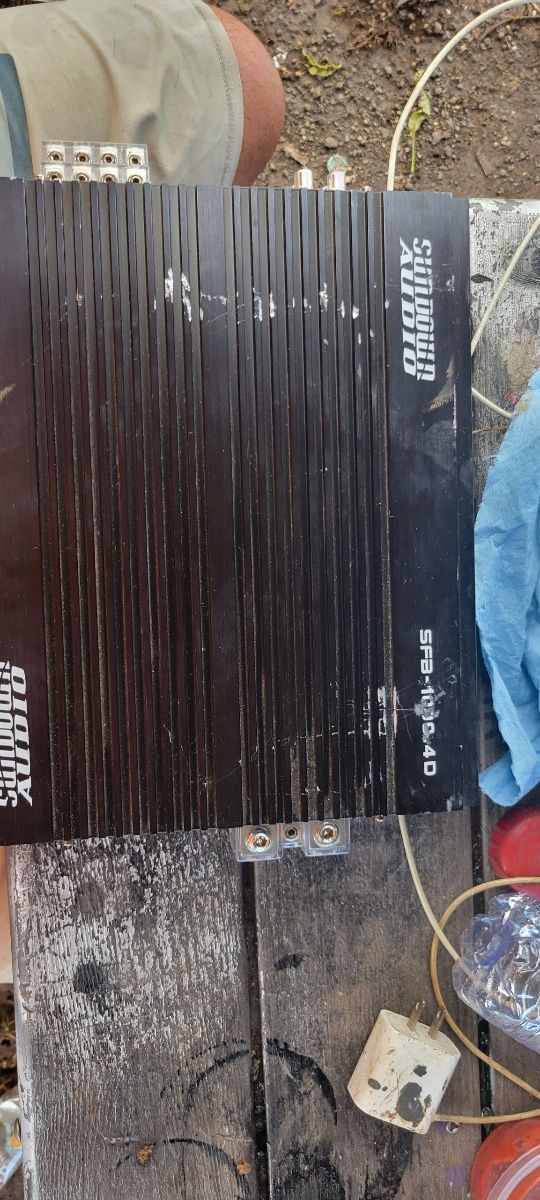 Sundown 1000.4 W/ 10months Warranty Left