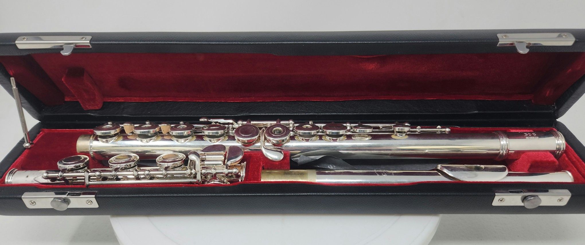 The Gemeinhardt 30SB Flute