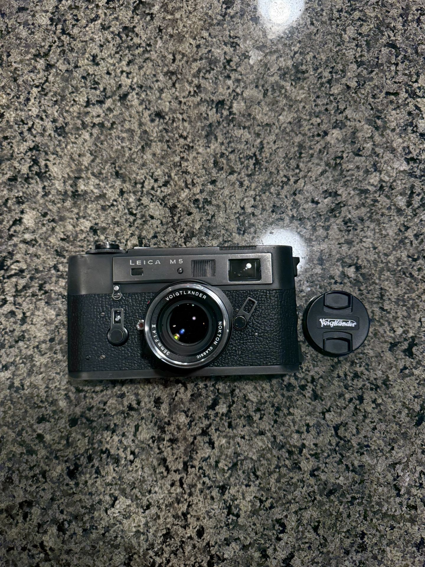 Leica M5 With Voigtlander 35mm 1.4