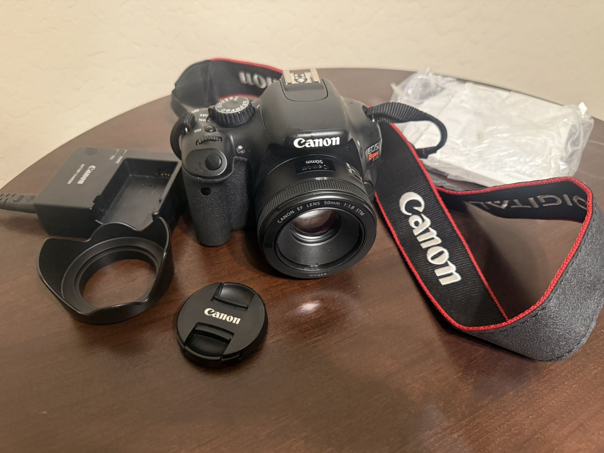 Canon EOS Rebel T2i Digital SLR