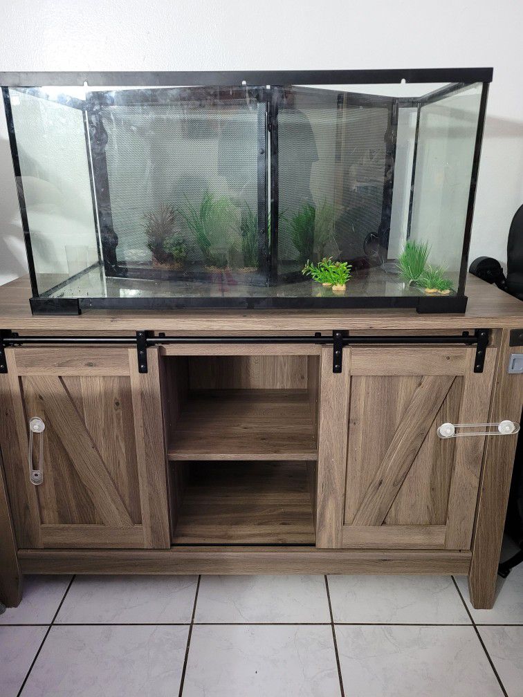 40 Gallon Fish Tank With Rustic Stand
