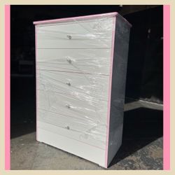 Dresser/Five drawers dresser