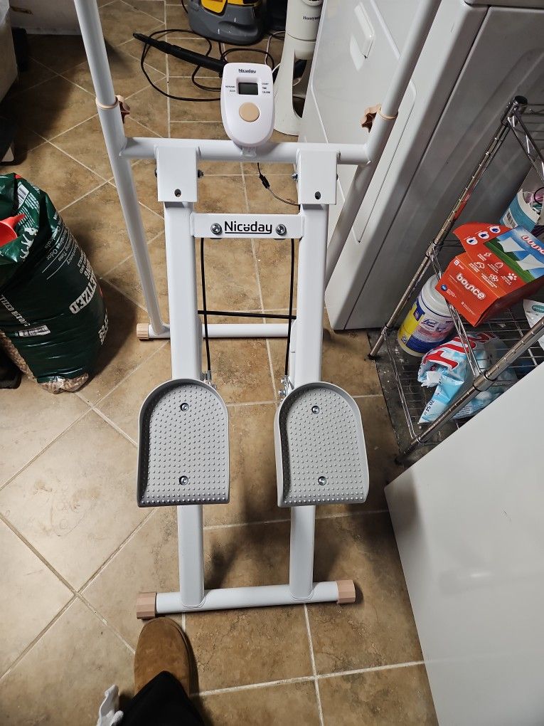 Niceday Stair Stepper With Handlebar For Full body Workout.