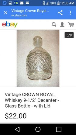 Vintage Crow Royal Whyskey 9-1/2" Decanter Glass bottle with lid