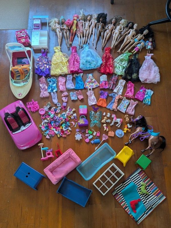 Barbie Lot