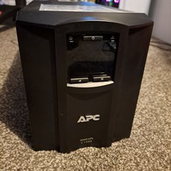 APC 1500VA Smart UPS with SmartConnect