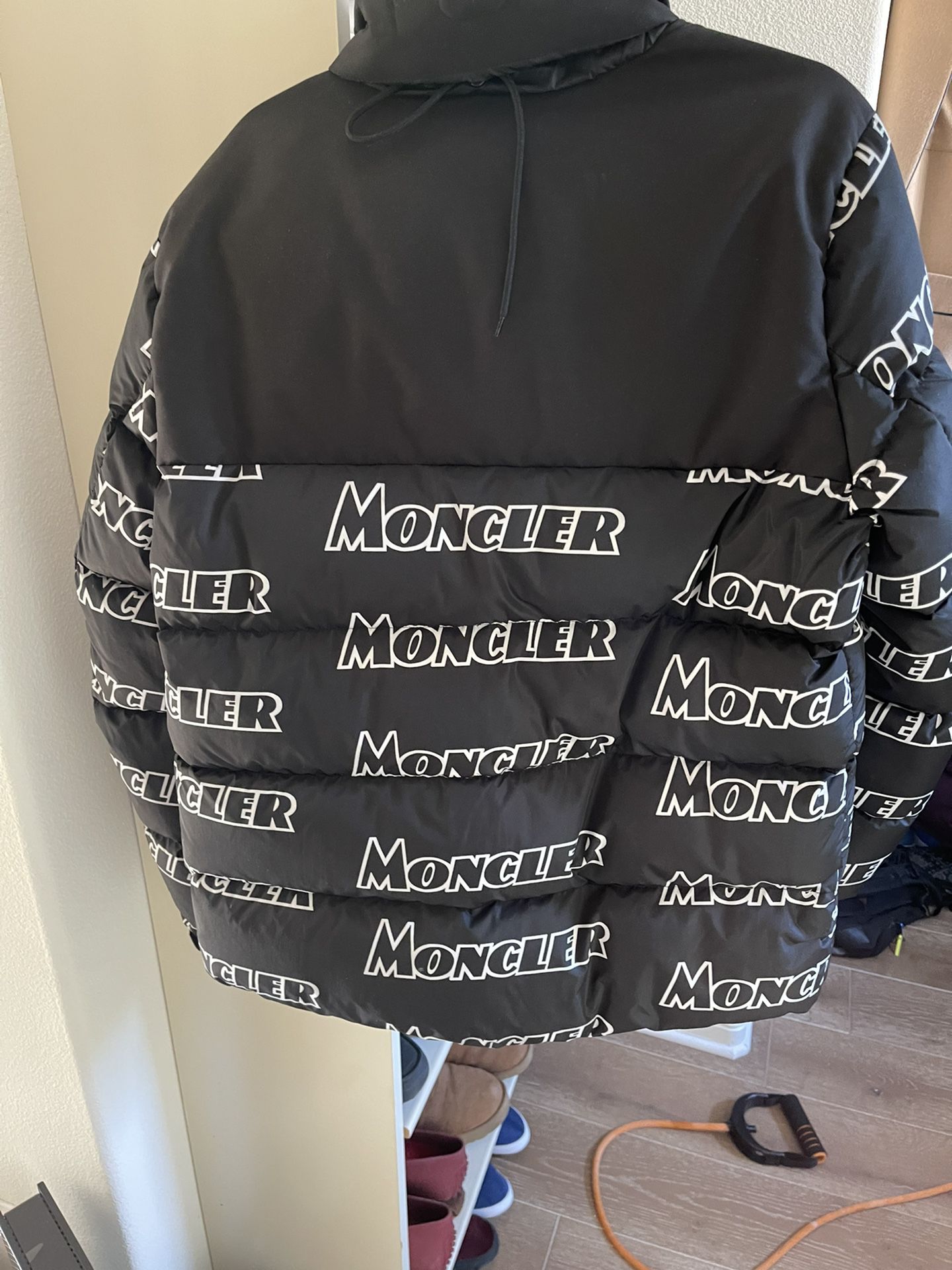 REAL (Limited edition Moncler down men’s Jacket Size 5