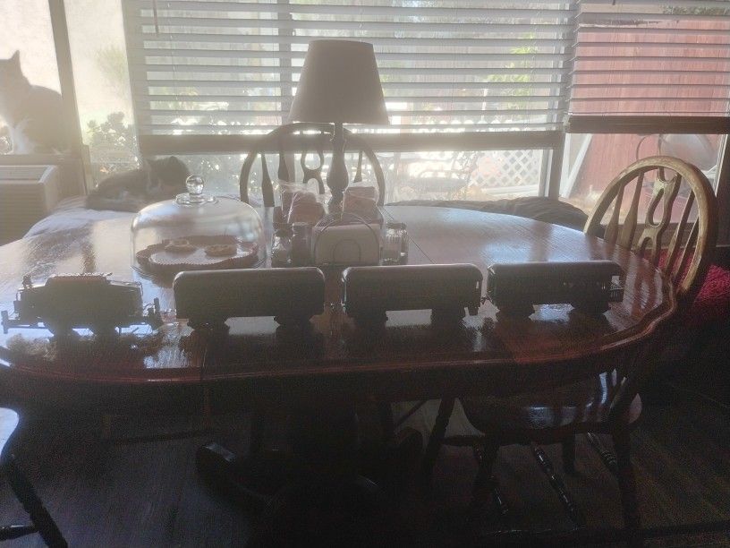 Antique (Pre-WW2) Train Set, Made By American Flyer