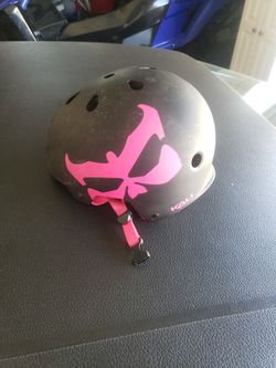 Pink And Black Kali Hemet
