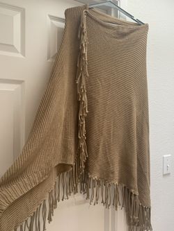 BCBG Poncho | Brand new
